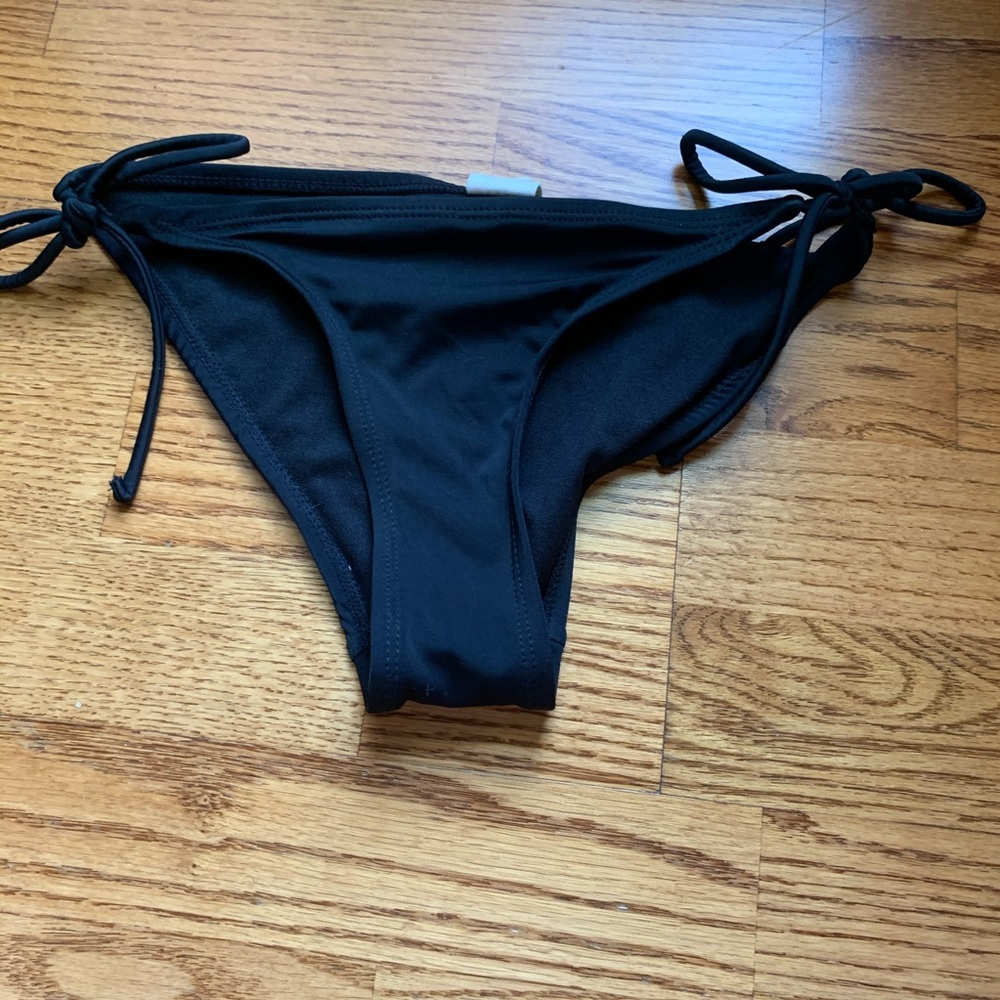 cheeky black swim bottoms